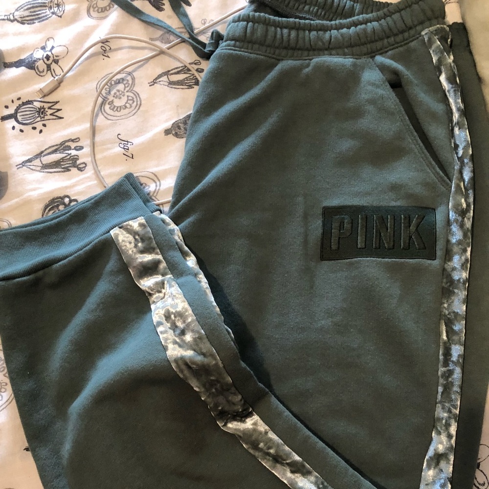 Sweat pants